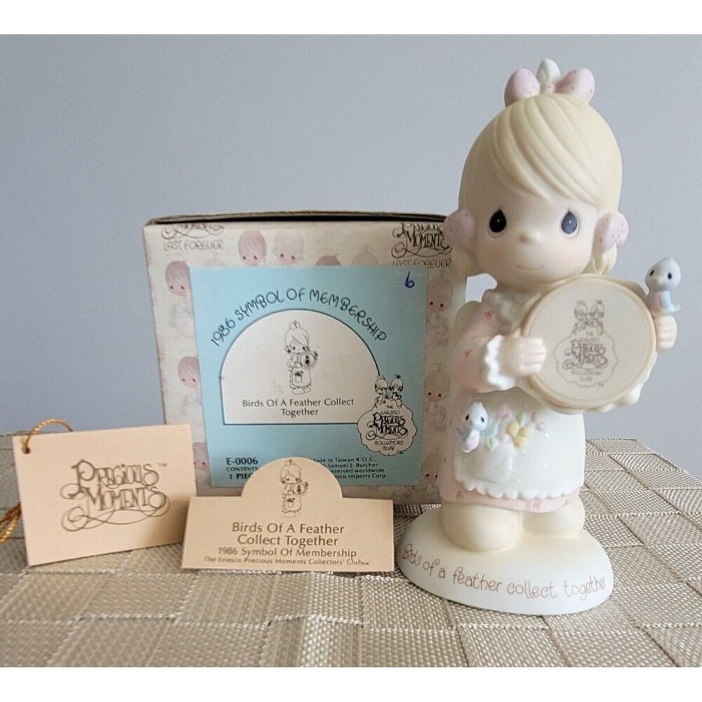 VINTAGE PRECIOUS MOMENTS FIGURINE "BIRDS OF A FEATHER COLLECT TOGETHER" 1986